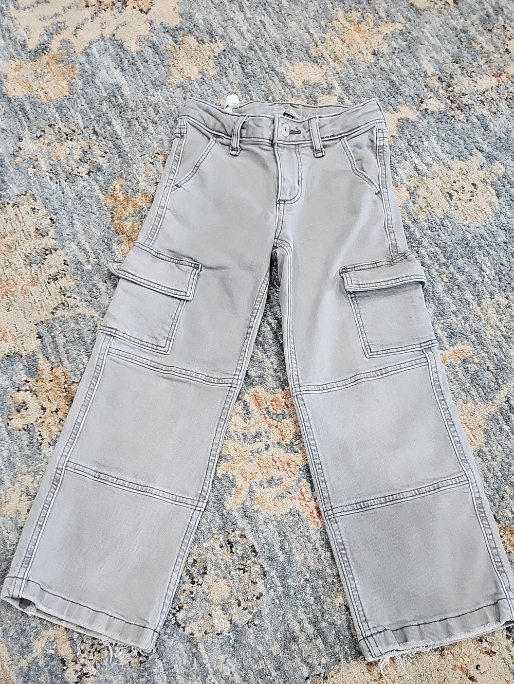 art class Light Gray Denim Jeans with Branded Button